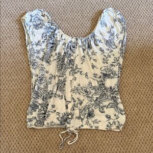‼️ Floral Print Top ‼️